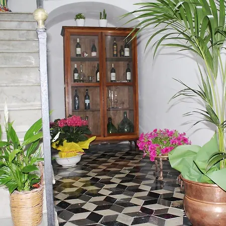 Terrazza In Palazzo Taormina 度假居 卡斯泰拉马莱